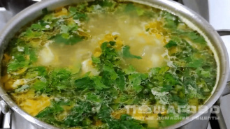 Фото приготовления рецепта: Куриный суп с вермишелью и картошкой - шаг 5