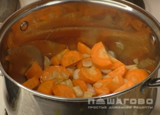 Фото приготовления рецепта: Суп овощной с тыквой - шаг 2