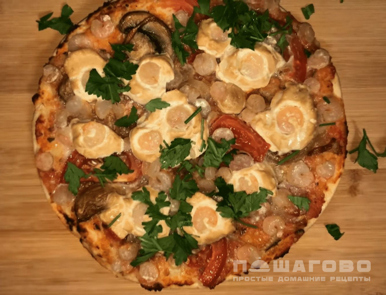 Пицца с морепродуктами и сыром тофу