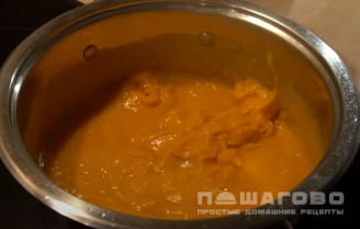 Фото приготовления рецепта: Тыквенный суп-пюре в духовке - шаг 6