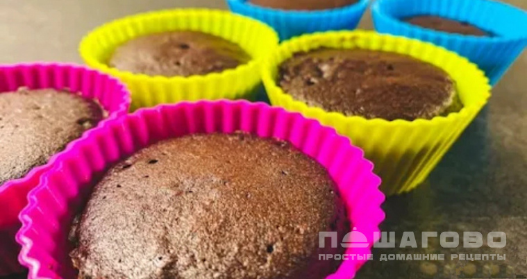 Шоколадный кекс в кружке (ПП) — рецепт с фото пошагово