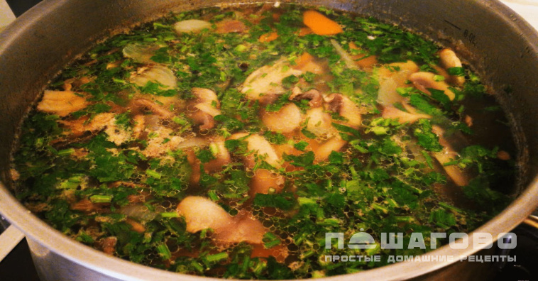 Суп с шампиньонами и курицей