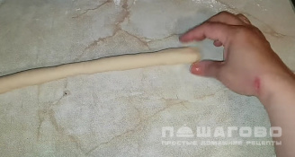 Фото приготовления рецепта: Украинские вареники с творогом - шаг 6