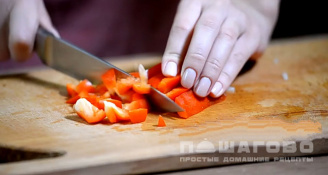 Фото приготовления рецепта: Картофельные корзинки с яйцом (в духовке) - шаг 6