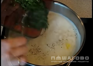 Фото приготовления рецепта: Финский суп с лососем и сливками - шаг 11