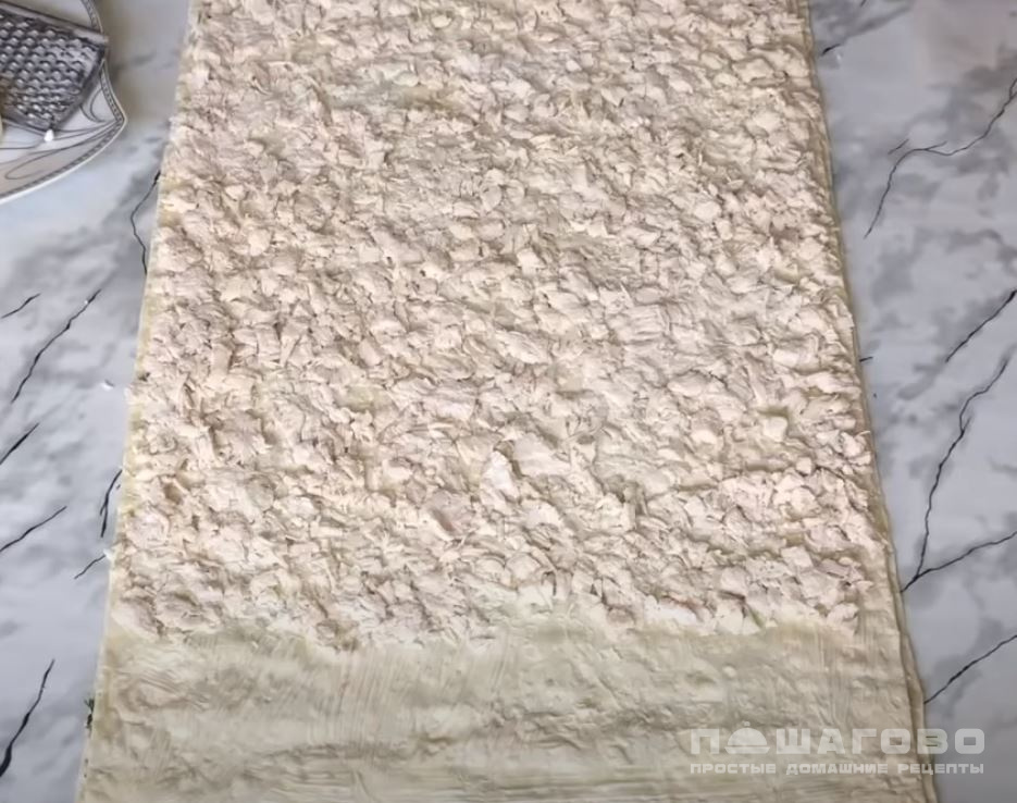 Фото приготовления рецепта: Рулет из лаваша с курицей - шаг 4