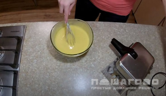Фото приготовления рецепта: Советские вафли - шаг 5