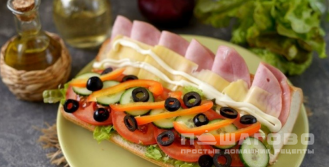 Фото приготовления рецепта: Сэндвич как в Subway - шаг 7