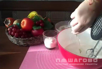 Фото приготовления рецепта: Сибирский черемуховый торт - шаг 4