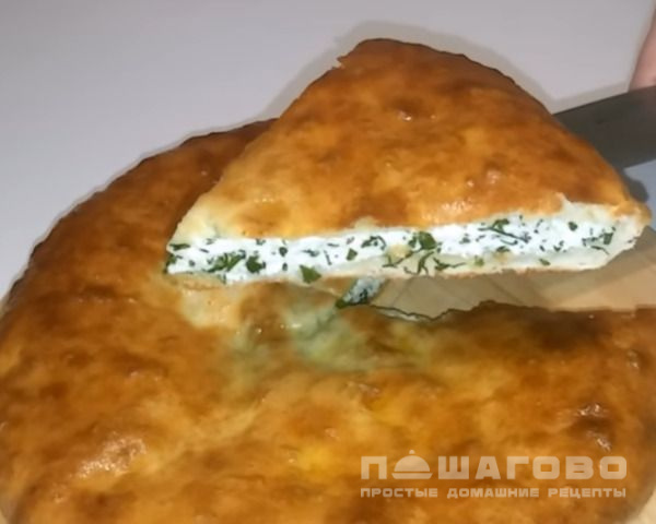 Осетинский пирог с сыром и зеленью