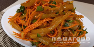 Фото приготовления рецепта: Салат из свиных шкурок - шаг 3