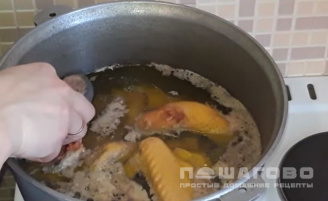 Фото приготовления рецепта: Молдавский холодец - шаг 2