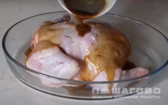 Фото приготовления рецепта: Курица в меду - шаг 3