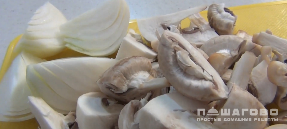Фото приготовления рецепта: Грибные котлеты - шаг 3