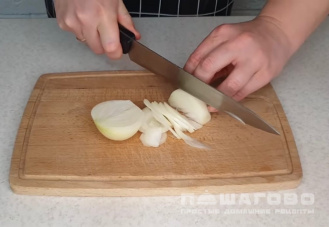 Фото приготовления рецепта: Фунчоза с овощами - шаг 3