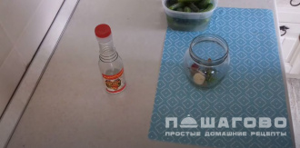 Фото приготовления рецепта: Огурцы маринованные «как в магазине» - шаг 2