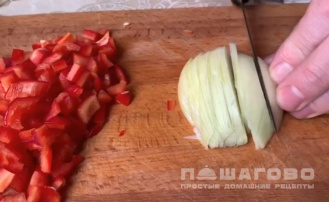 Фото приготовления рецепта: Солянка овощная с шампиньонами - шаг 2