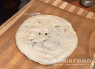Фото приготовления рецепта: Пирог со свекольной ботвой и сыром - шаг 3
