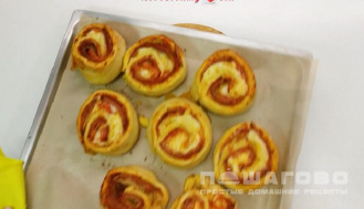 Фото приготовления рецепта: Пицца-роллы - шаг 5