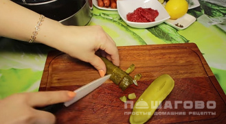 Фото приготовления рецепта: Солянка в мультиварке с копчеными ребрышками - шаг 2