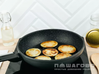 Фото приготовления рецепта: Жареные баклажаны на зиму - шаг 5
