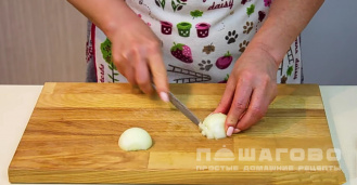 Фото приготовления рецепта: Гороховый суп с мясом и картофелем - шаг 5