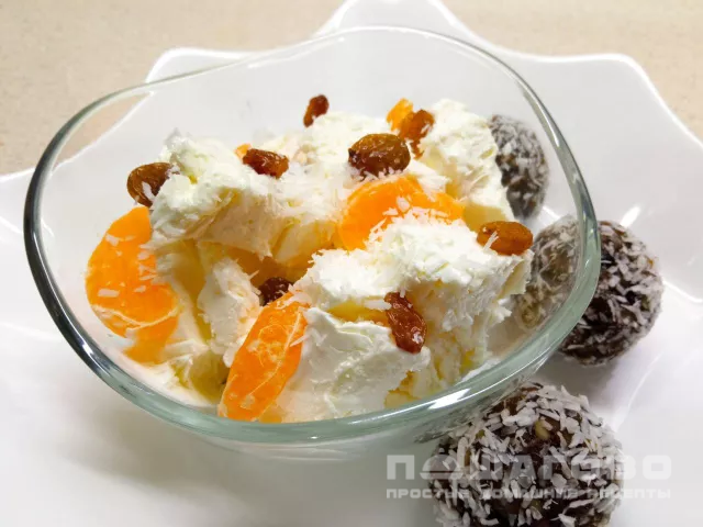 Вкусное молочное мороженое с зеленым чаем