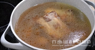 Фото приготовления рецепта: Острый суп харчо - шаг 2