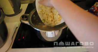 Фото приготовления рецепта: Холодный щавелевый суп - шаг 1