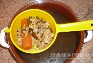 Фото приготовления рецепта: Белорусский борщ с салом и картофелем - шаг 3