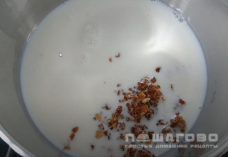 Фото приготовления рецепта: Инжир с молоком - шаг 3