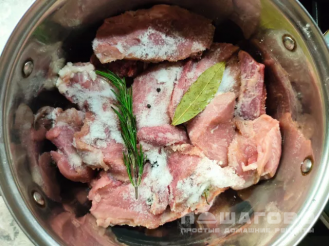 Фото приготовления рецепта: Аппетитный рийет из свинины - шаг 2