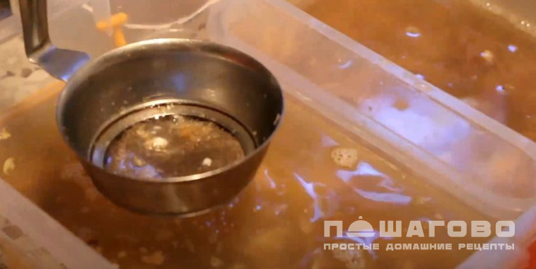 Холодец из свиных ножек и петуха
