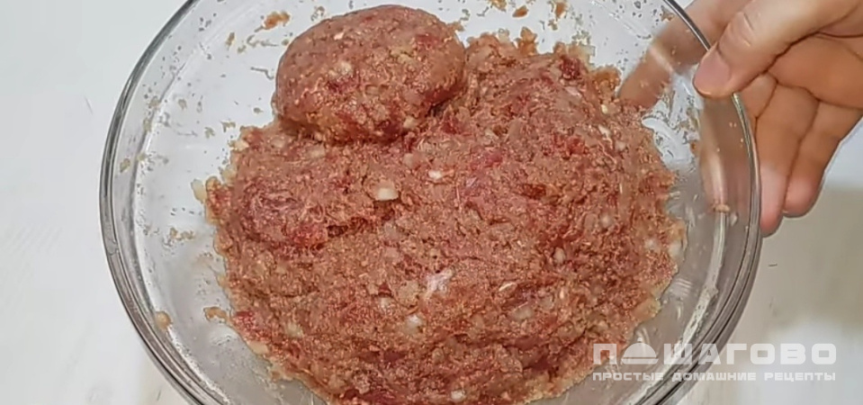 Фото приготовления рецепта: Советские котлеты - шаг 4
