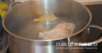Фото приготовления рецепта: Суп с шампиньонами и курицей - шаг 1