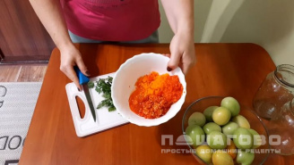Фото приготовления рецепта: Фаршированные помидоры на зиму - шаг 1