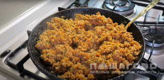 Фото приготовления рецепта: Лазанья из макарон с фаршем - шаг 2