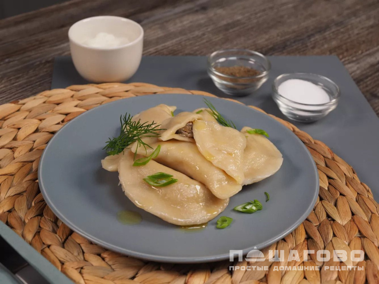 Вареники с грибами