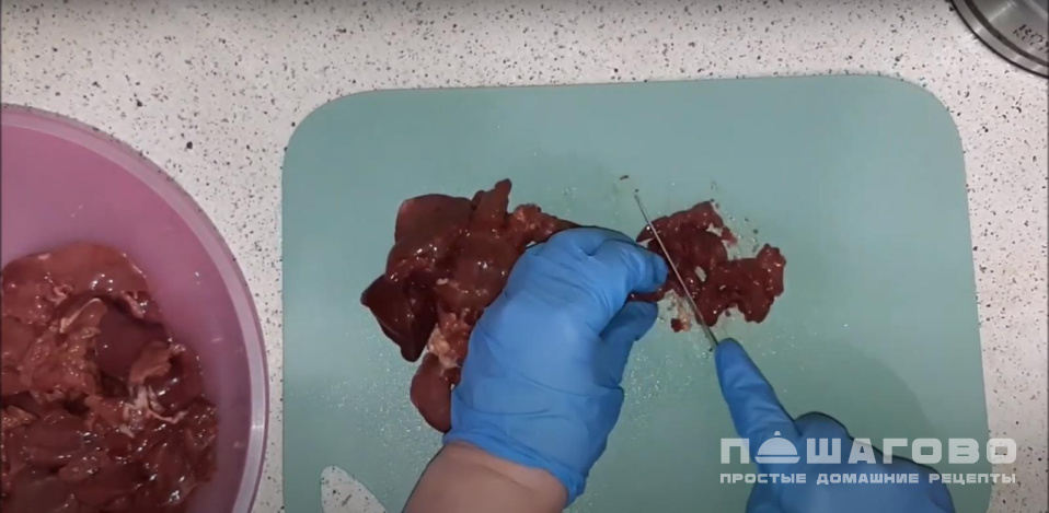 Фото приготовления рецепта: Котлеты из куриной печени - шаг 2