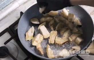 Фото приготовления рецепта: Баклажаны с мясом по-китайски - шаг 5
