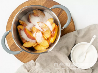 Фото приготовления рецепта: Персиковое варенье с лимоном - шаг 2