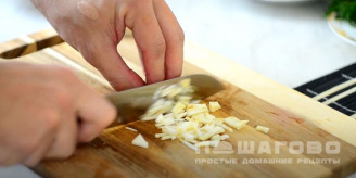 Фото приготовления рецепта: Белый борщ на сливочном масле - шаг 6