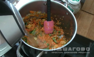 Фото приготовления рецепта: Суп из чечевицы красной - шаг 3