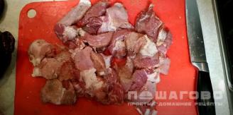 Фото приготовления рецепта: Шашлык на сковороде из свинины - шаг 2