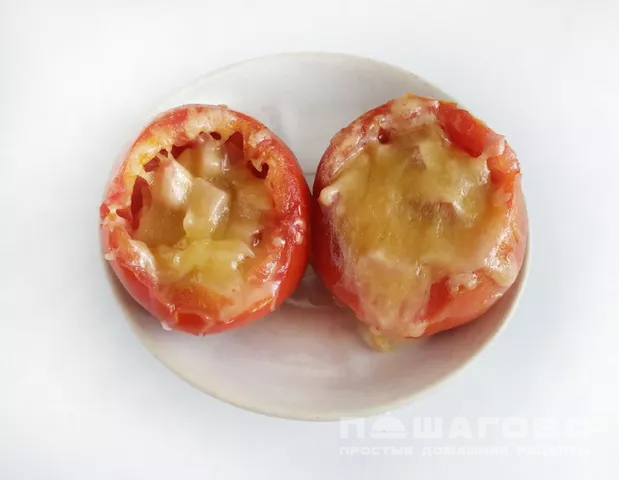Эффектная яичница в помидорах