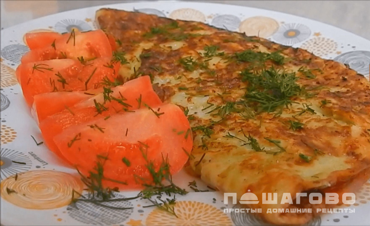 Чебуреки из кабачков с сыром и ветчиной