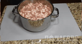 Фото приготовления рецепта: Домашняя колбаса из свинины в кишках - шаг 1