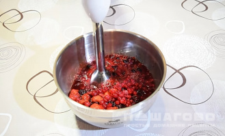Фото приготовления рецепта: Морс ягодный - шаг 1