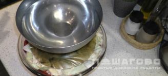 Фото приготовления рецепта: Маринованная капуста со свеклой - шаг 5