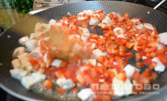 Фото приготовления рецепта: Паэлья с моллюском - шаг 5